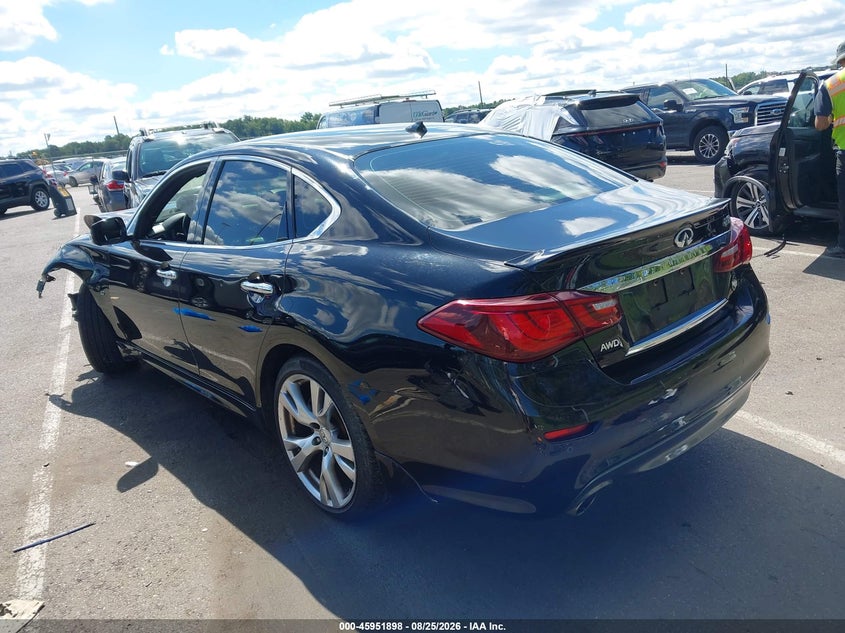 2015 INFINITI Q70 auction photo 3