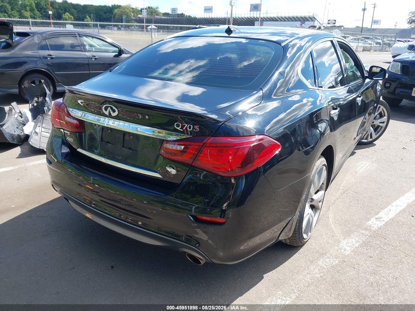 2015 INFINITI Q70 auction photo 4