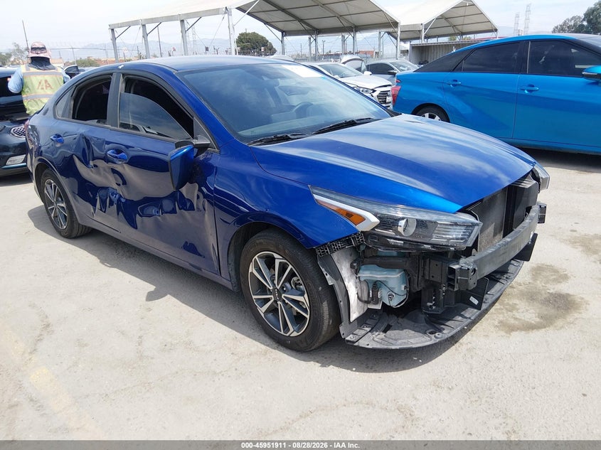 Vin: 3kpf24ad2pe557992, lot: 46451124, kia forte lxs 2023 img_1