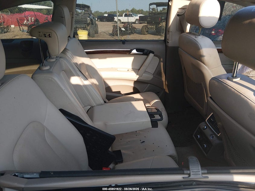 AUDI Q7 2013 VIN WA1DGAFE5DD005158