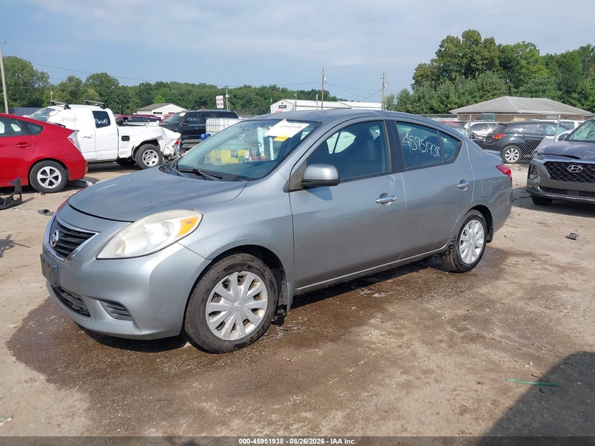 2013 Nissan Versa, Roof, IAAI, VIN 3N1CN7AP4DL839650 — photo 2