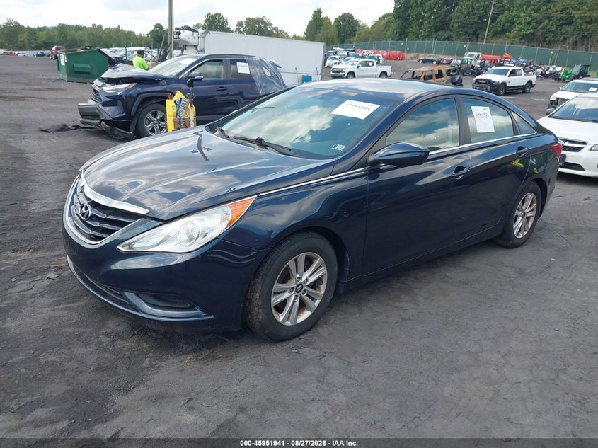 2011 Hyundai Sonata, Звичайний знос, IAAI, VIN 5NPEB4ACXBH218775 — фото 2