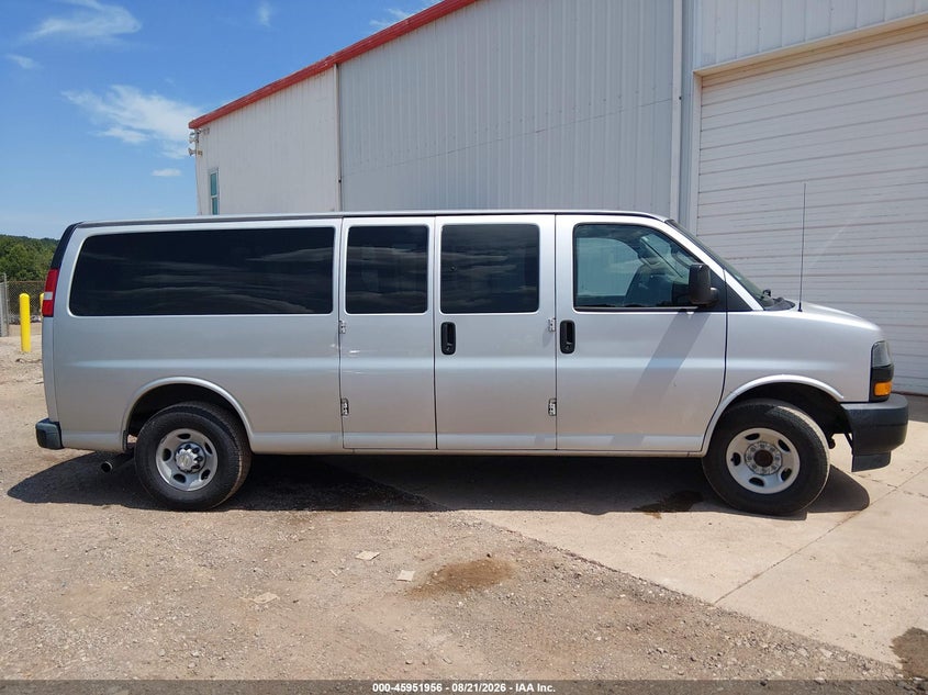 CHEVROLET EXPRESS PASSENGER 2020 VIN 1GAZGNFP6L1260298