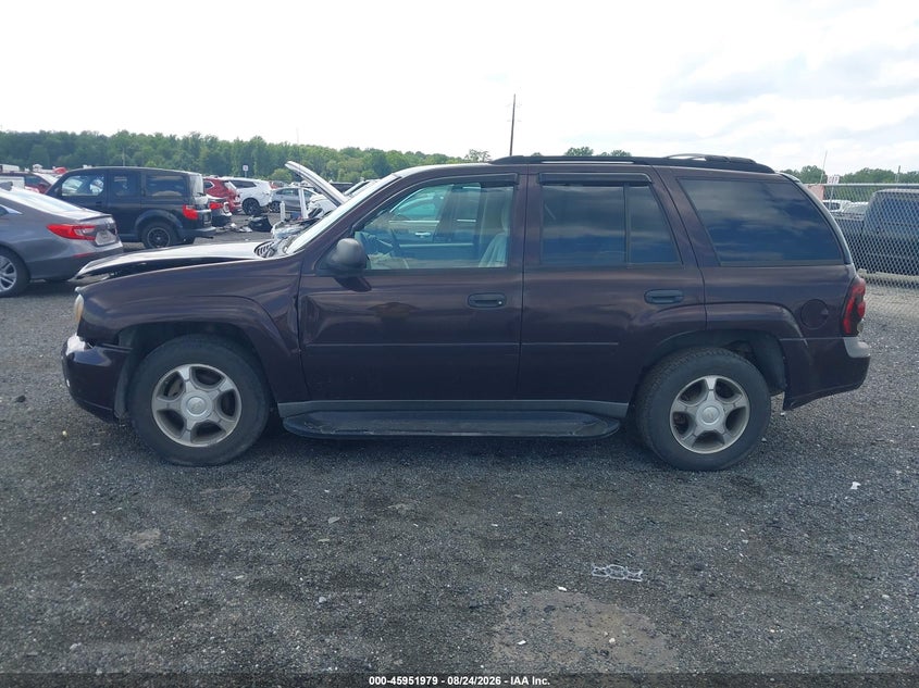 CHEVROLET TRAILBLAZER 2008 VIN 1GNDT13S082253564
