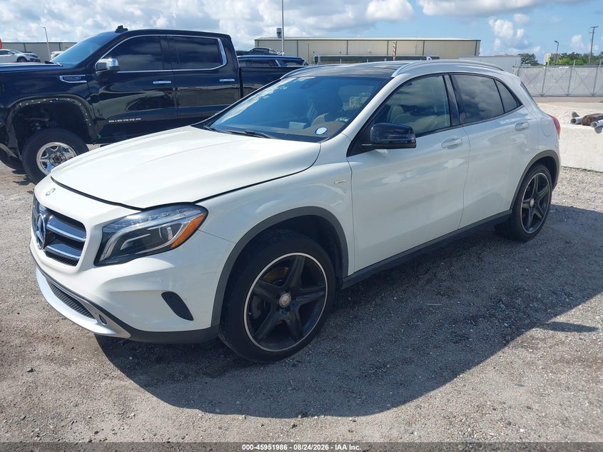 2015 MERCEDES-BENZ GLA 250 — zdjęcie 2