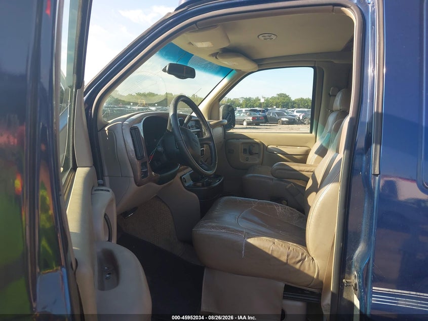 2002 GMC SAVANA auction photo 5