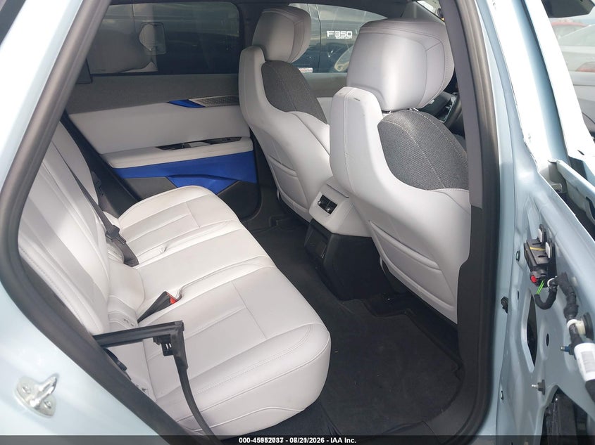 2025 CADILLAC OPTIQ auction photo 8