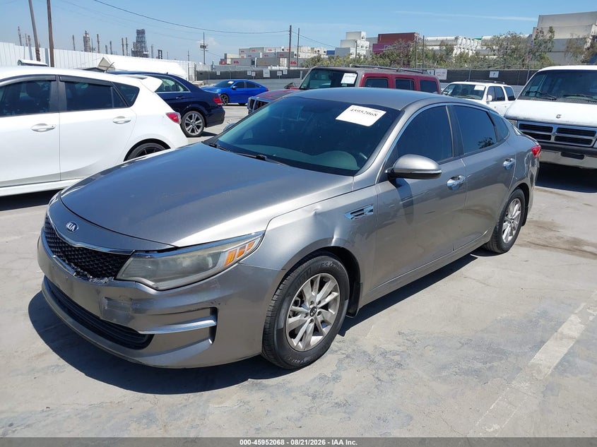 2018 Kia Optima, Normal Wear & Tear, IAAI, VIN 5XXGT4L32JG239651 — photo 2