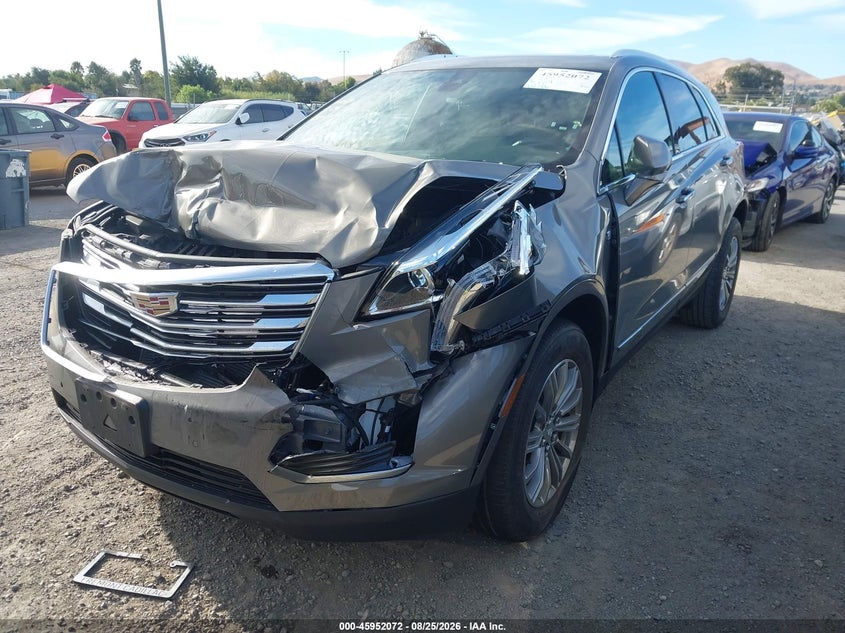 2017 CADILLAC XT5 auction photo 2
