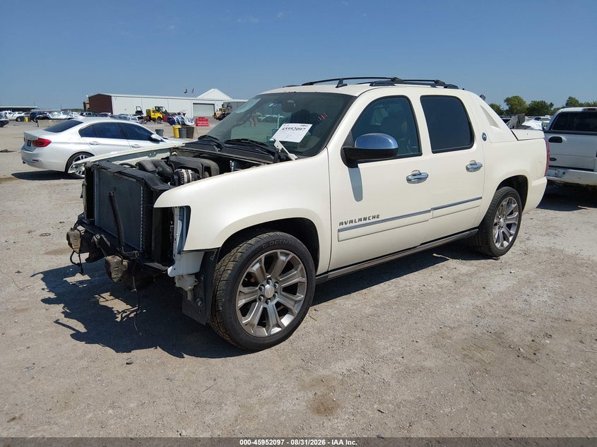 2013 Chevrolet Avalanche, Удар спереди, IAAI, VIN 3GNTKGE75DG300504 — фото 2