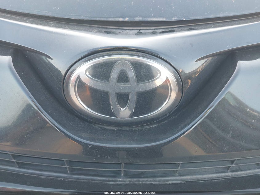 2017 TOYOTA RAV4 auction photo 6