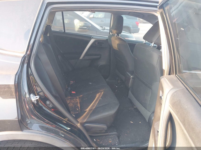 2017 TOYOTA RAV4 auction photo 8