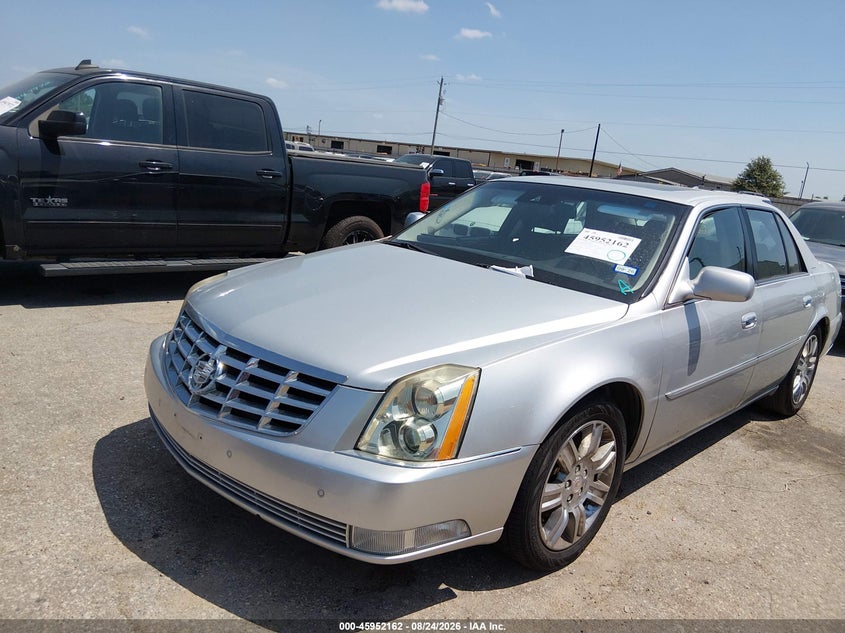 2011 CADILLAC DTS auction photo 2