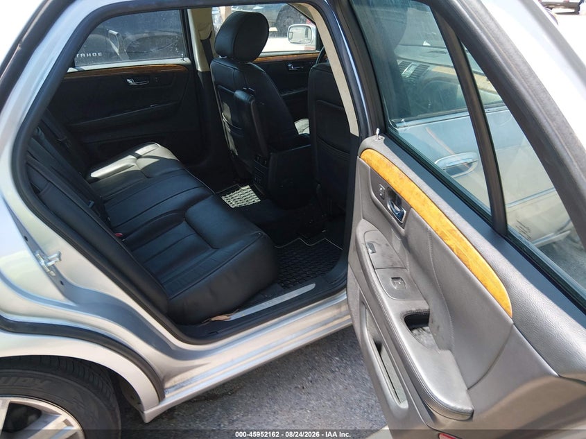 2011 CADILLAC DTS auction photo 8