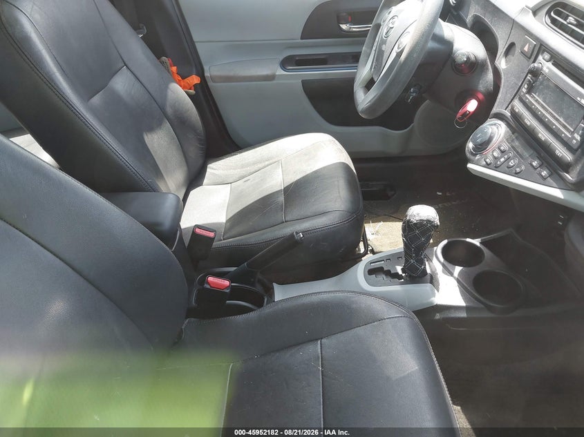 2012 TOYOTA PRIUS C auction photo 5