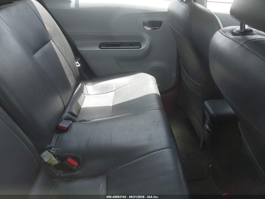 2012 TOYOTA PRIUS C auction photo 8