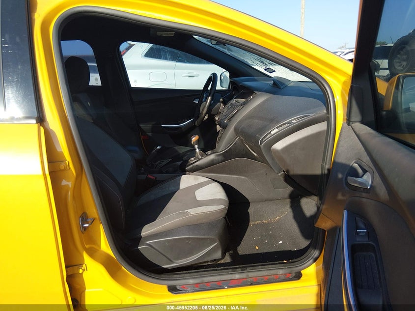 FORD FOCUS ST 2014 VIN 1FADP3L9XEL451568
