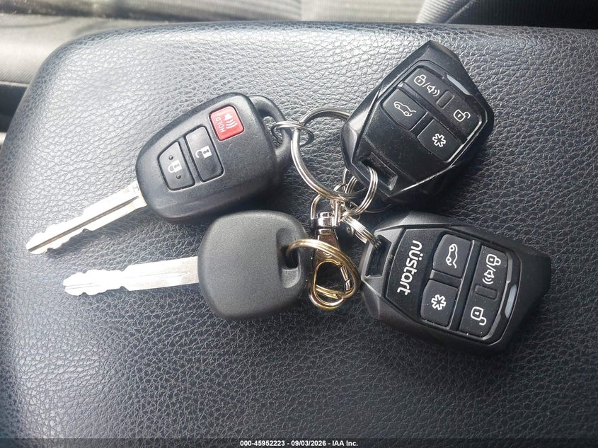 TOYOTA RAV4 2018 VIN JTMBFREV3JJ202987