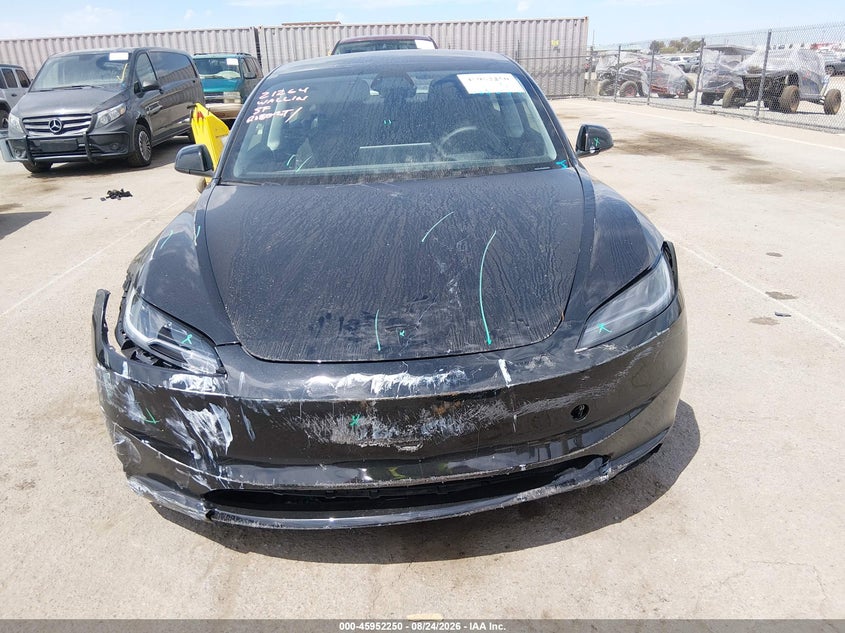 TESLA MODEL 3 - zdjęcie 13