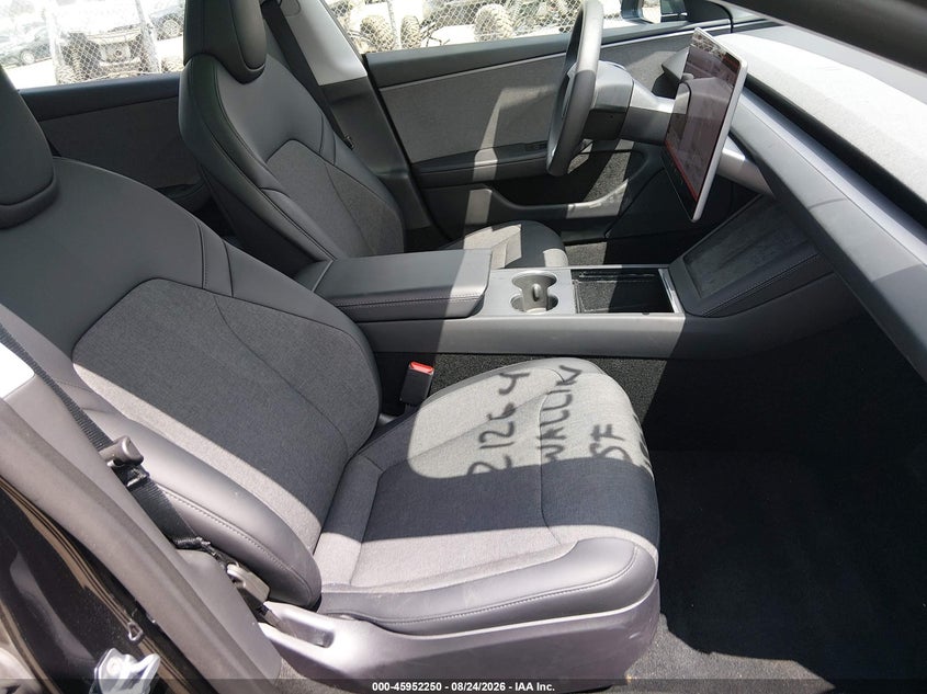 TESLA MODEL 3 - zdjęcie 5