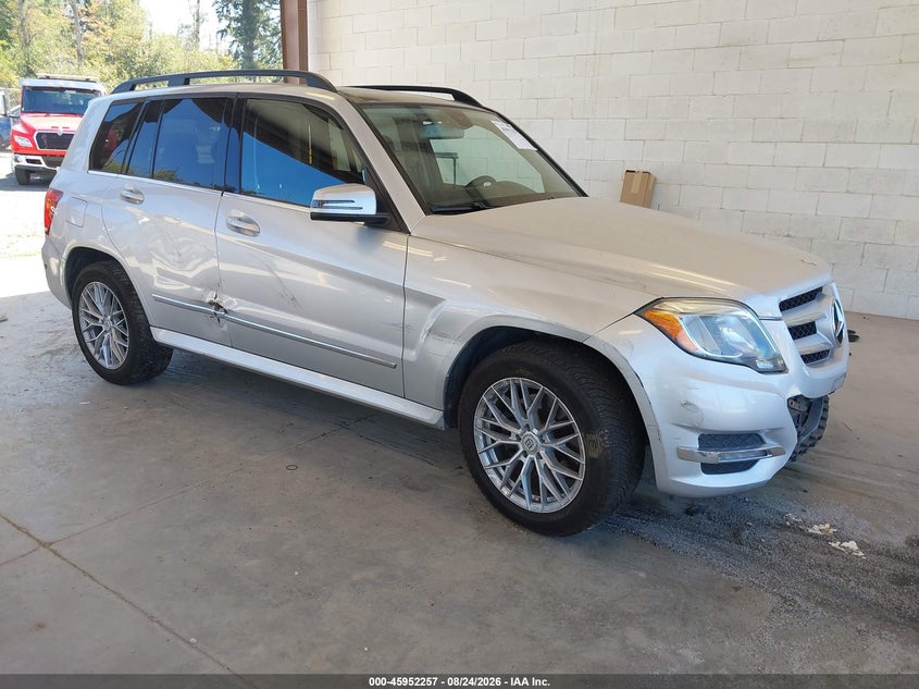 2013 MERCEDES-BENZ GLK 350 — zdjęcie z aukcji