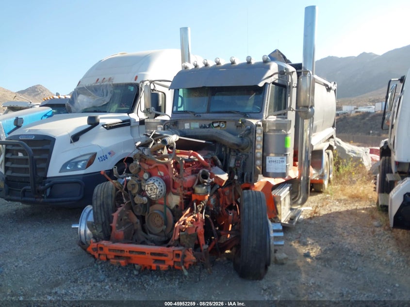 2019 PETERBILT 389 auction photo 2
