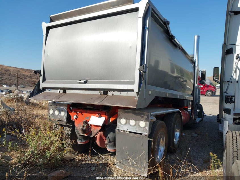 2019 PETERBILT 389 auction photo 4