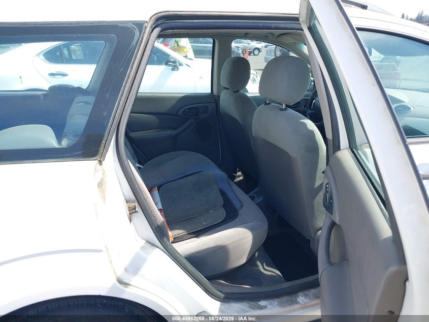 2000 FORD FOCUS auction photo 8