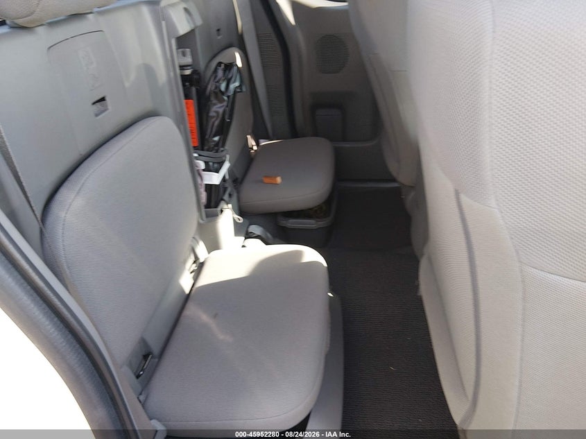 2019 NISSAN FRONTIER auction photo 8