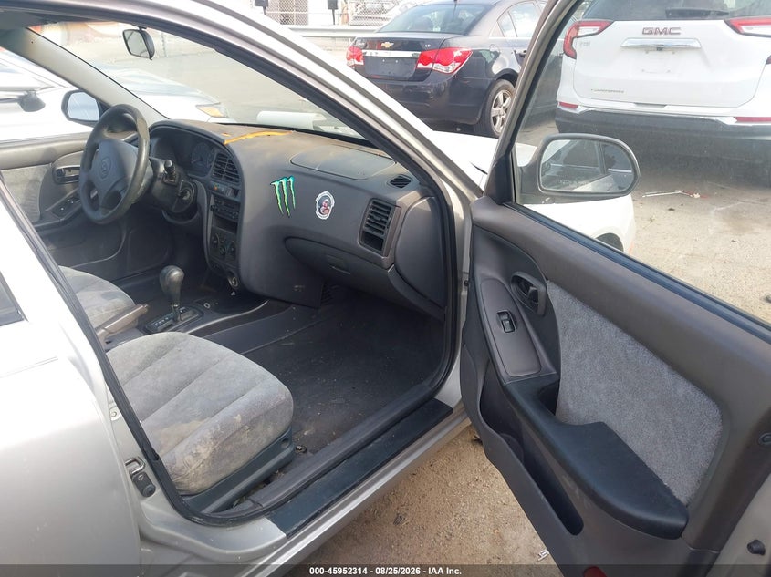2002 HYUNDAI ELANTRA auction photo 5