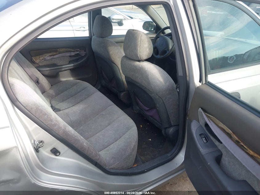 2002 HYUNDAI ELANTRA auction photo 8