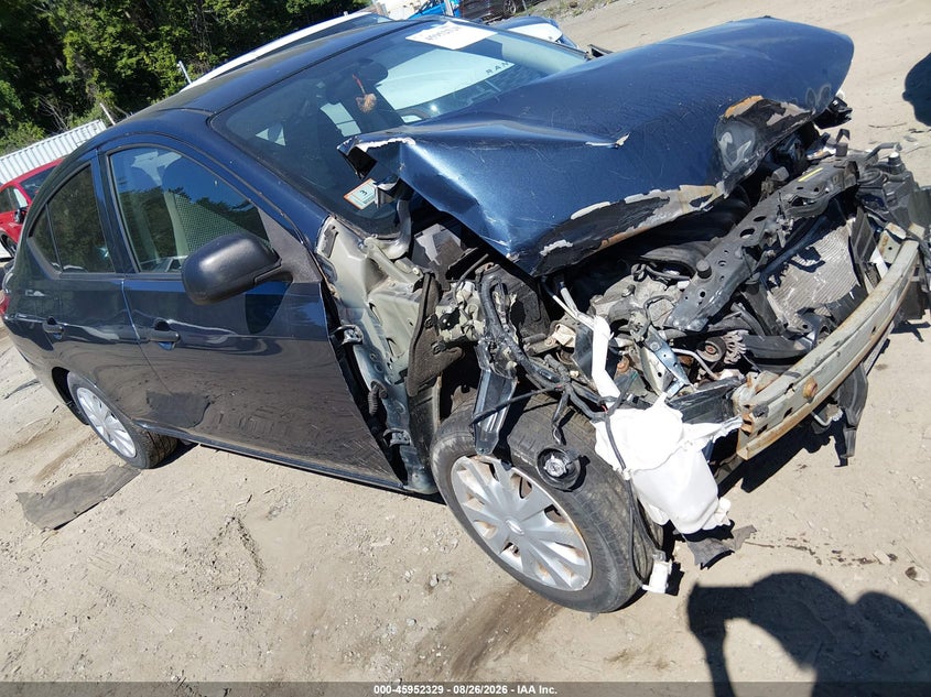 2015 NISSAN VERSA auction photo 1