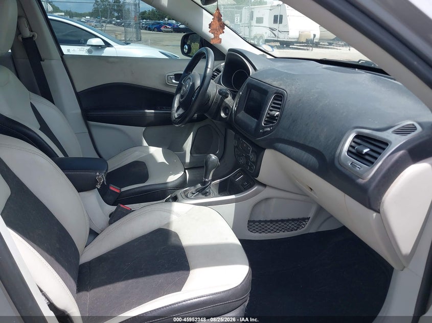 2018 JEEP COMPASS auction photo 5