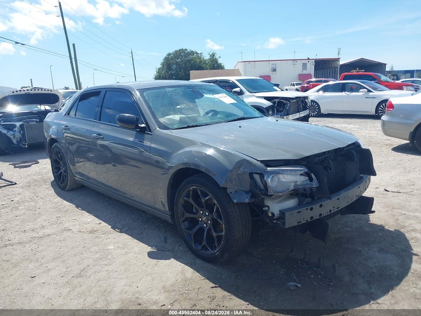 2019 Chrysler 300 Touring