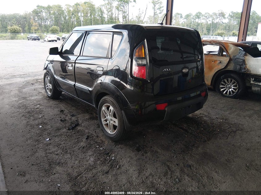 2010 KIA SOUL auction photo 3