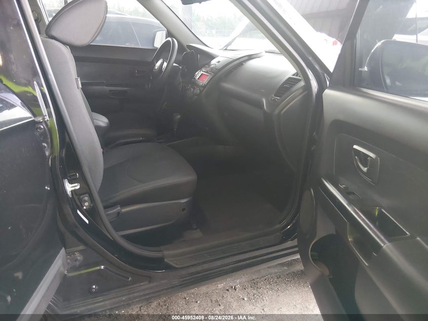 2010 KIA SOUL auction photo 5