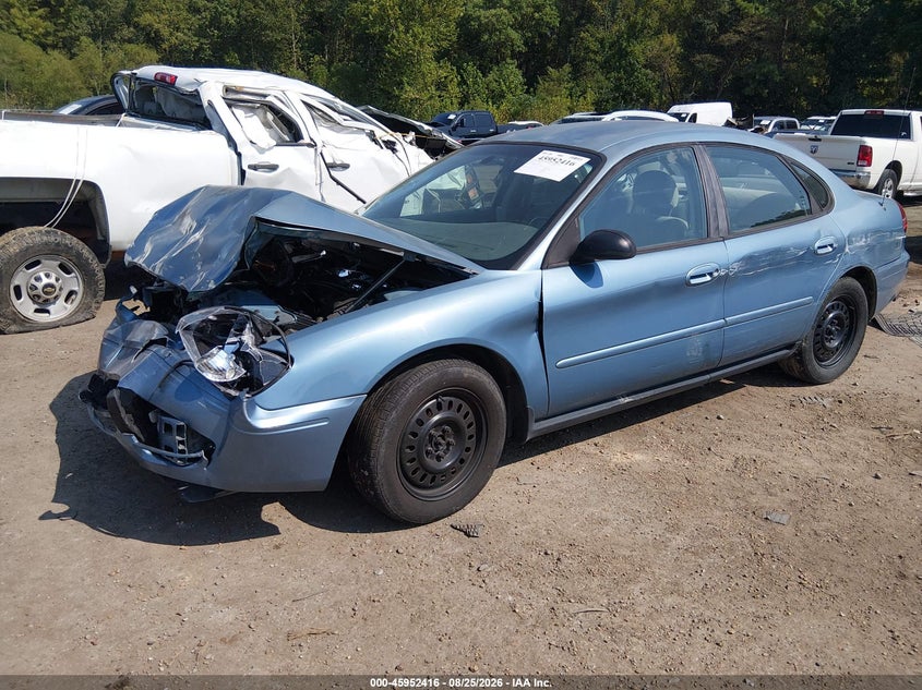 2006 Ford Taurus, Front End, IAAI, VIN 1FAFP53276A252997 — photo 2