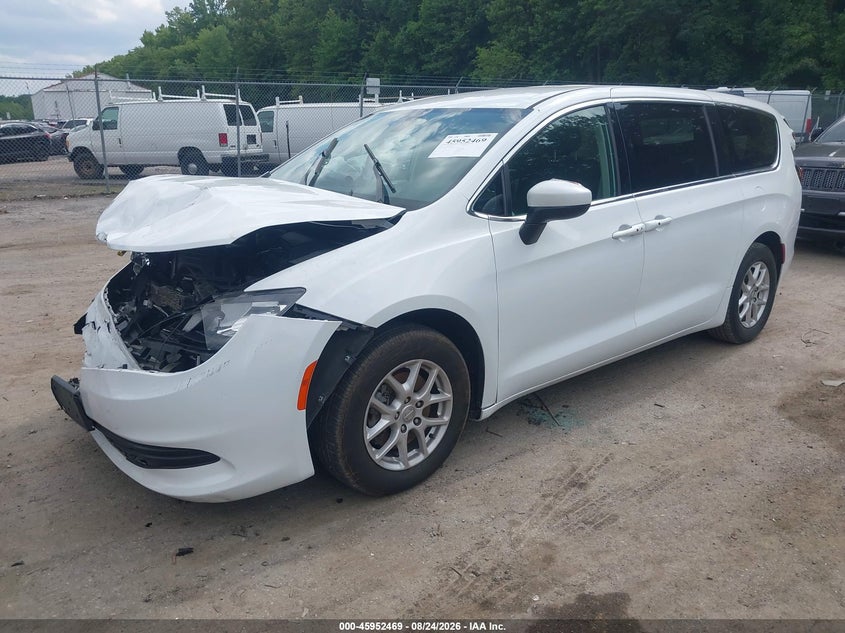 2019 CHRYSLER PACIFICA auction photo 2