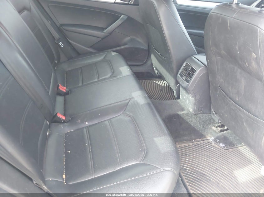 2013 VOLKSWAGEN PASSAT auction photo 8
