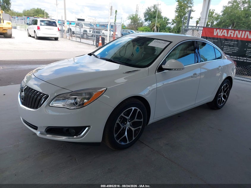 2017 Buick Regal, Right Side, IAAI, VIN 2G4GL5EX8H9121266 — photo 2