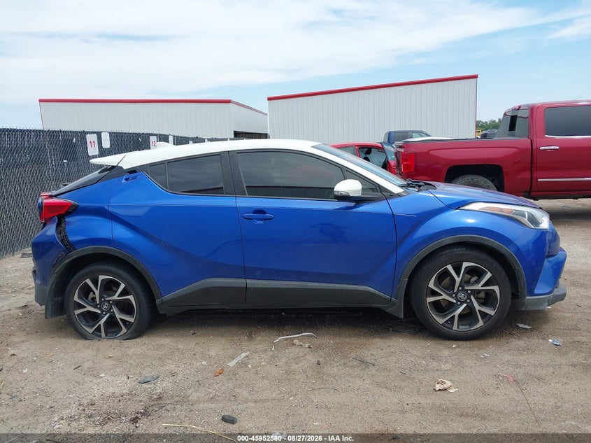 TOYOTA C-HR - zdjęcie 12