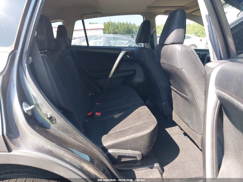 2015 TOYOTA RAV4 auction photo 8