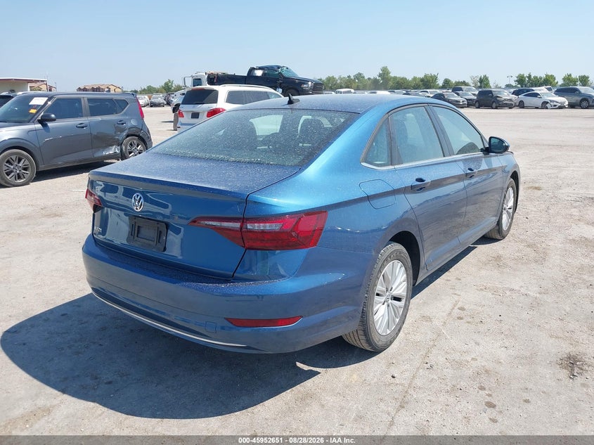 Volkswagen Jetta - фото 4