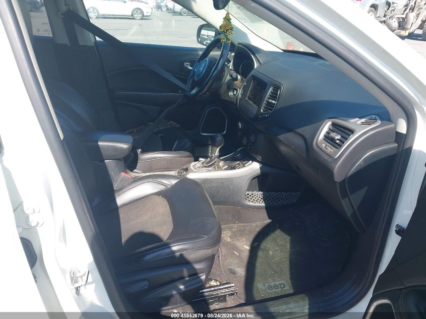 2018 JEEP COMPASS auction photo 5
