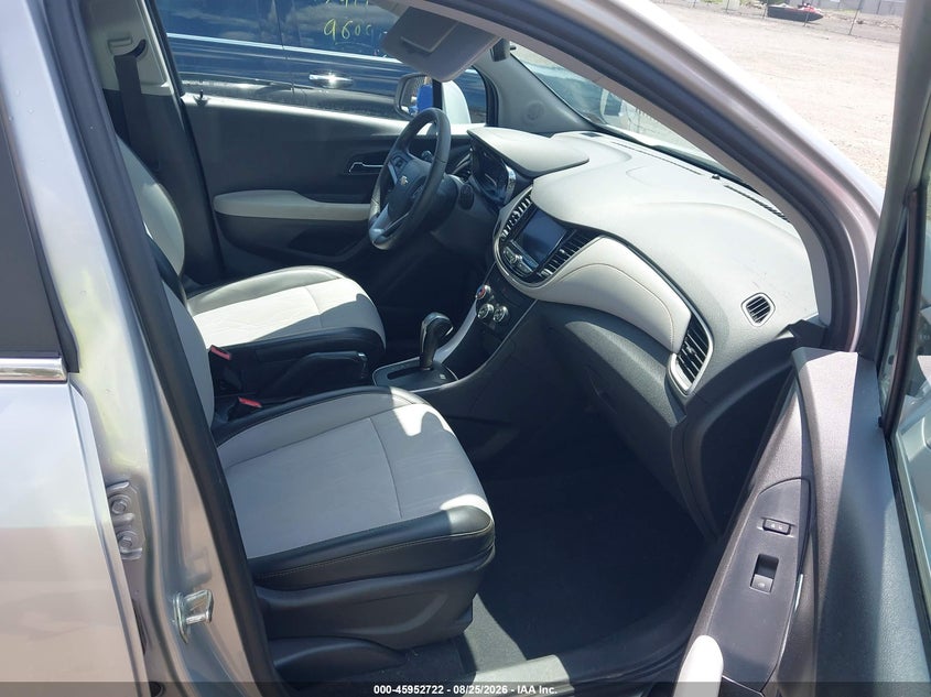 2020 CHEVROLET TRAX auction photo 5