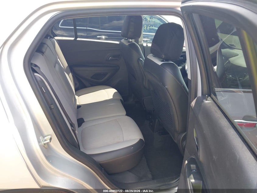 2020 CHEVROLET TRAX auction photo 8