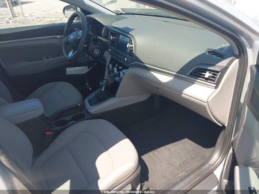 HYUNDAI ELANTRA 2019 VIN 5NPD84LF2KH403694
