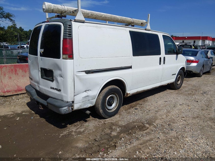 CHEVROLET EXPRESS 2000 VIN 1GCFG25R7Y1212716