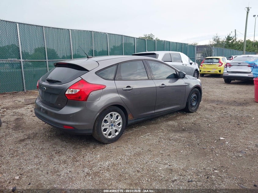 Vin: 1fahp3k21cl160878, lot: 46451989, ford focus se 20124