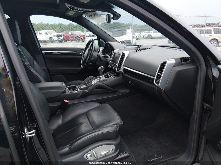 2014 PORSCHE CAYENNE auction photo 5